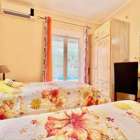 Iolis With Private Pool By Dadovillas *