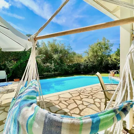 Iolis With Private Pool By Dadovillas Villa